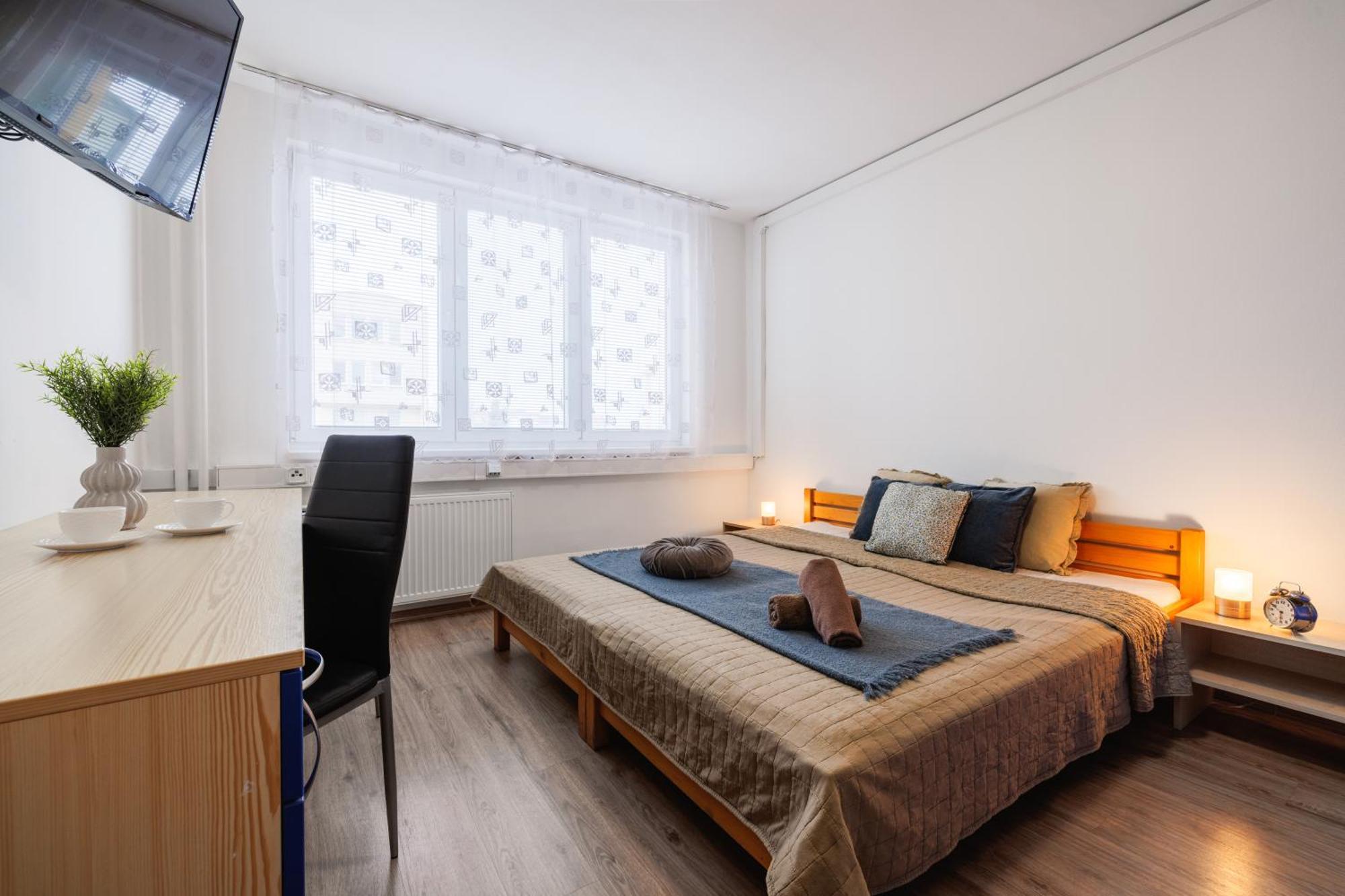 Ubytovna u nádraži Ceske Budejovice Exterior foto